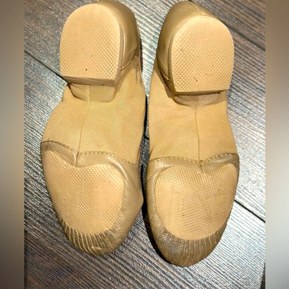 Bloch Girls' Tan Neo-Flex Slip On Leather Jazz Shoe - Picture 2 of 2